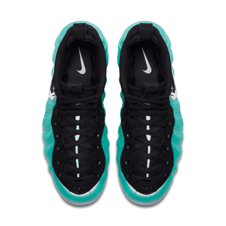 Nike Air Foamposite Pro Island Green Angle 1
