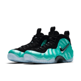 Nike Air Foamposite Pro Island Green Angle 2