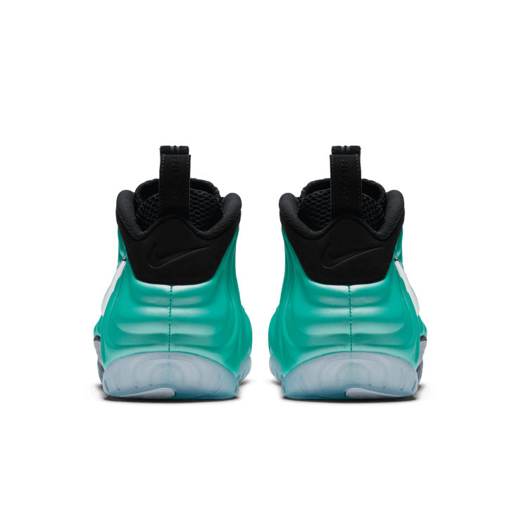 Nike Air Foamposite Pro Island Green Angle 3