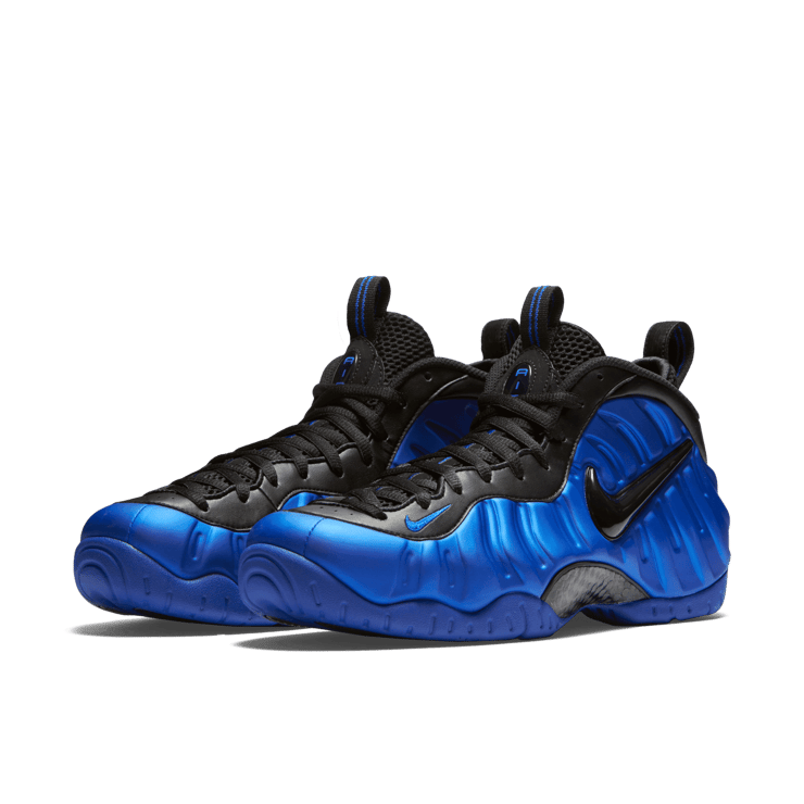 Nike Air Foamposite Pro Hyper Cobalt Angle 2