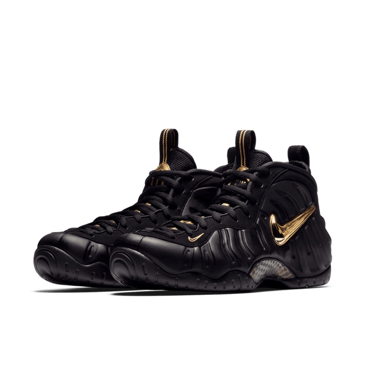 Nike Air Foamposite Pro Black Metallic Gold Angle 2