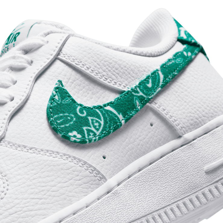 Nike Air Force 1 Low White Green Paisley (W) Angle 6