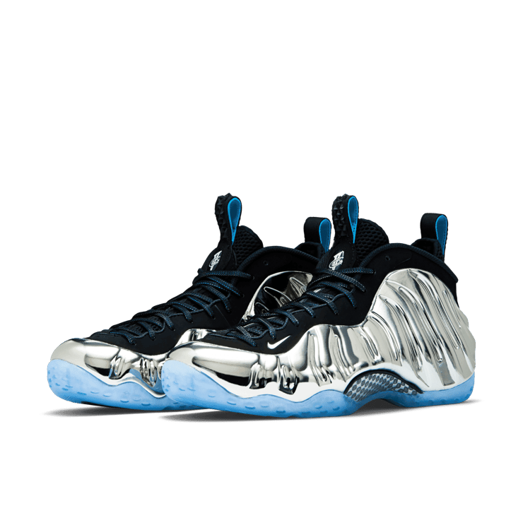 Nike Air Foamposite One Chromeposite Angle 2