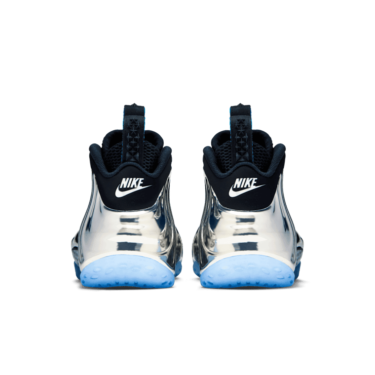 Nike Air Foamposite One Chromeposite Angle 3