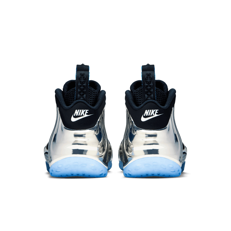 Nike Air Foamposite One Chromeposite Angle 3