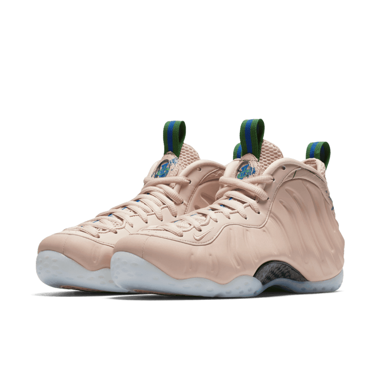 Nike Air Foamposite One Particle Beige (W) Angle 2