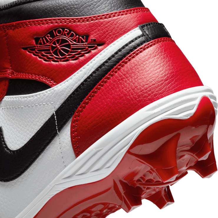 Air Jordan 1 Mid TD Cleat Chicago (2023) Angle 6