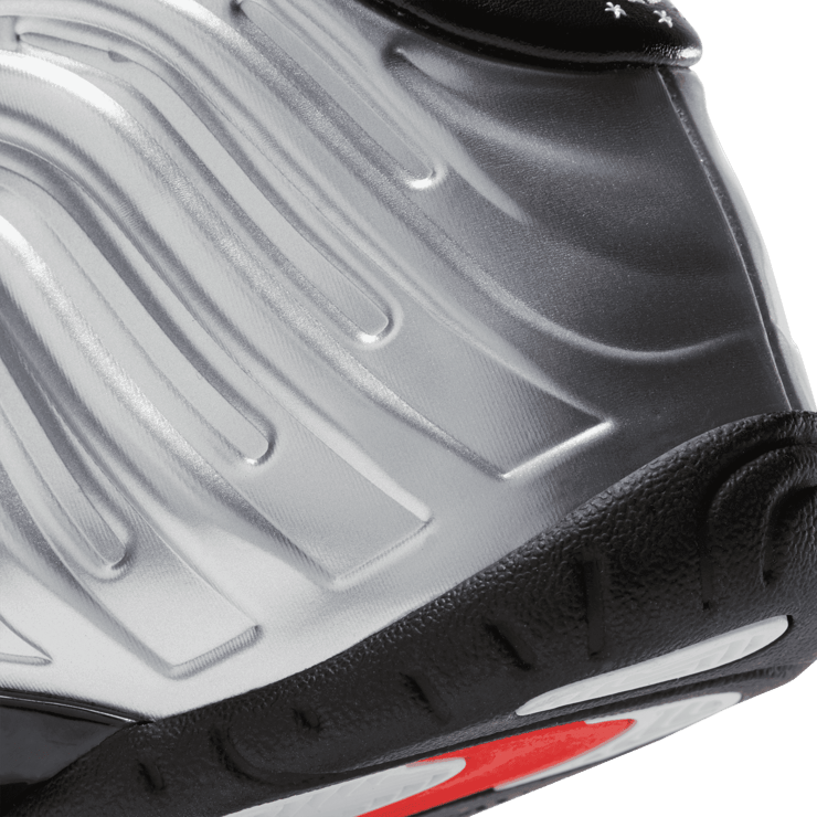 Nike Air Foamposite One Chrome Black (GS) Angle 5