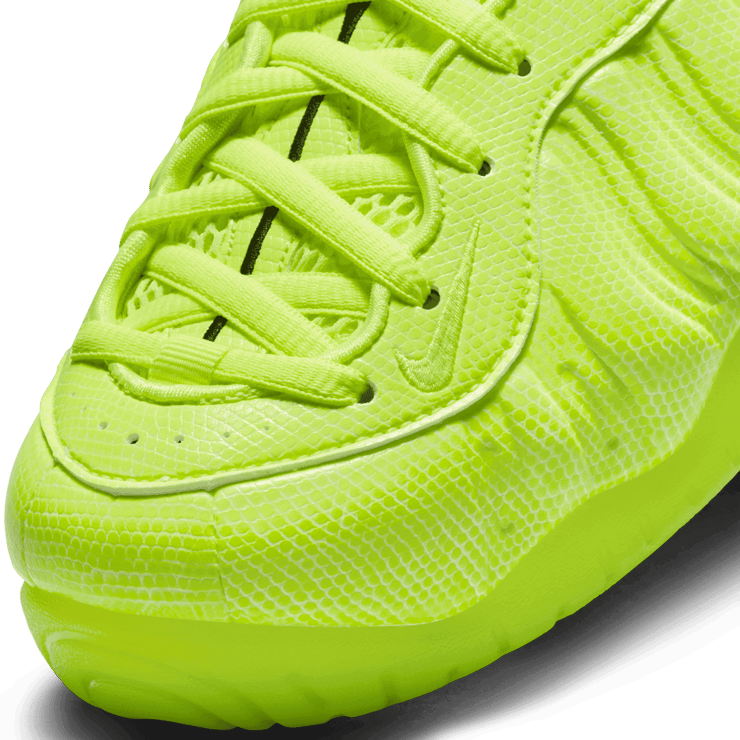 Nike Air Foamposite Pro Volt Angle 4