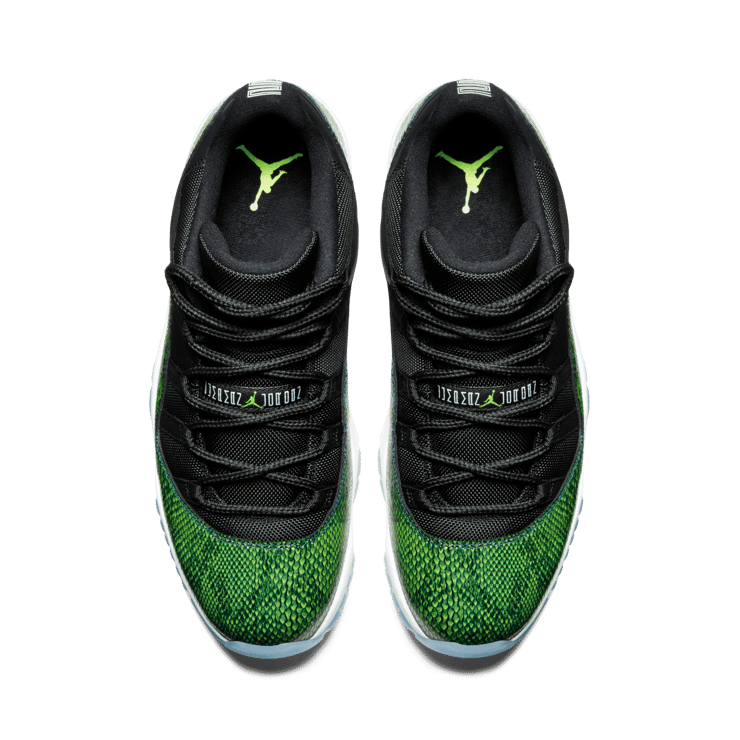 Air Jordan 11 Retro Low Green Snakeskin Angle 1