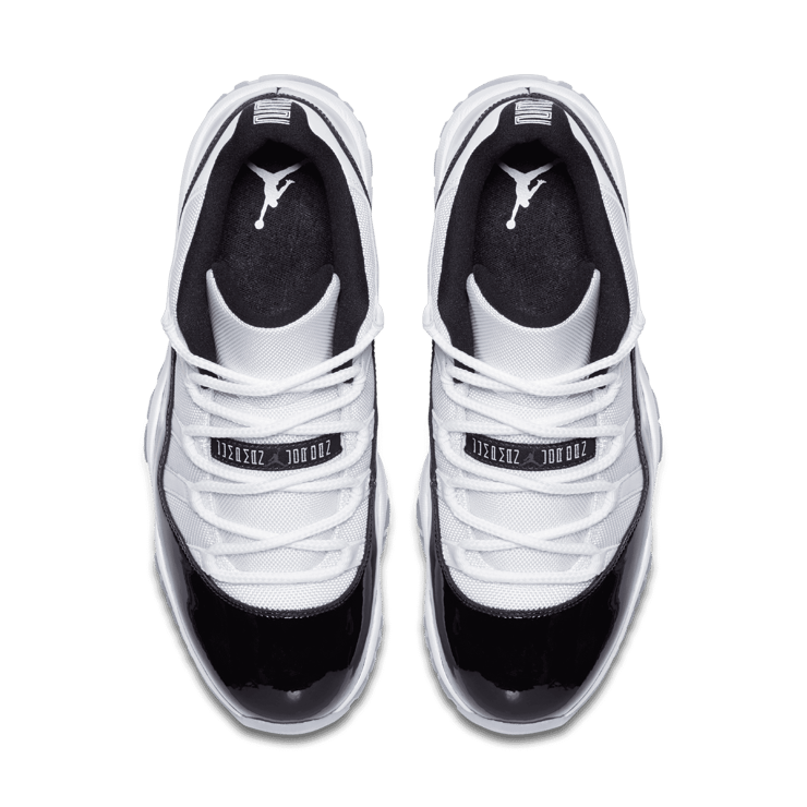 Air Jordan 11 Retro Low Concord Angle 1