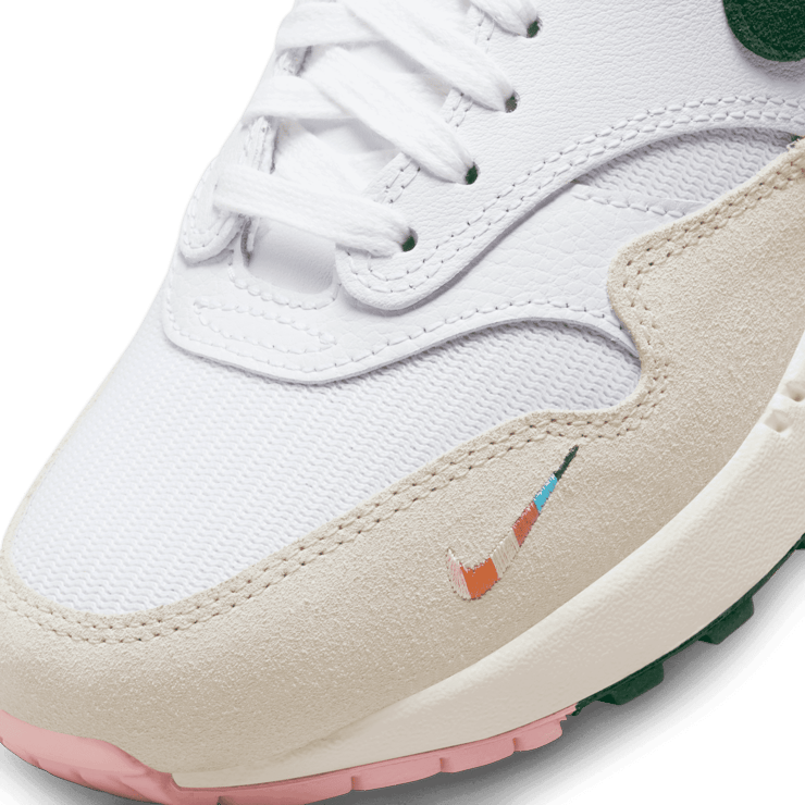 Nike Air Max 1 All Petals United (W) Angle 4