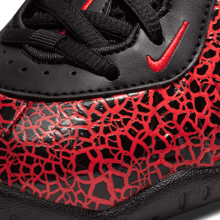 Nike Air Foamposite One Cracked Lava (GS) Angle 4