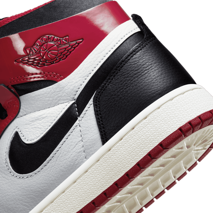 Jordan 1 High Zoom CMFT Patent Black Toe (W) Angle 5