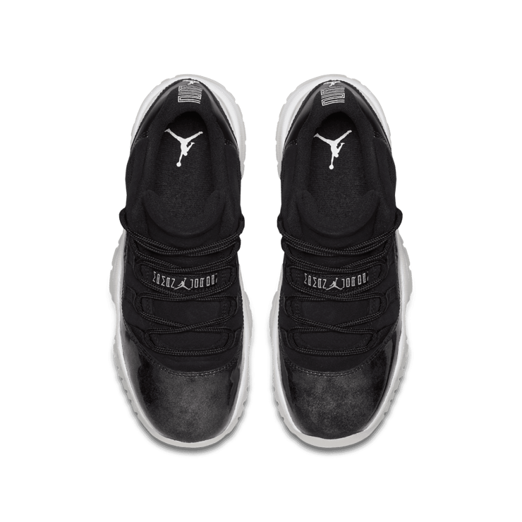 Air Jordan 11 Retro Low Barons (GS) Angle 1