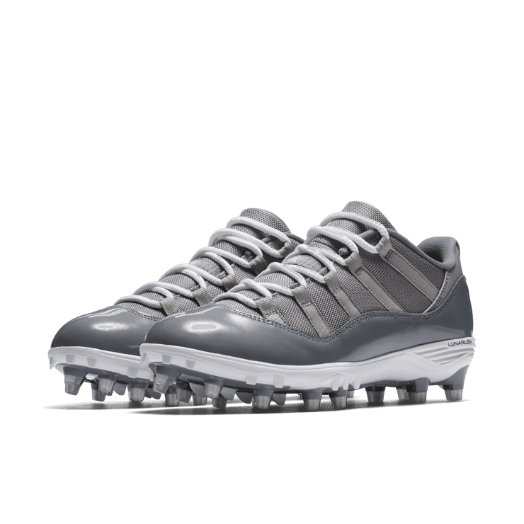 Air Jordan 11 Retro Low Cleat Cool Grey Angle 2