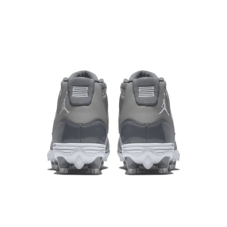 Air Jordan 11 Retro Cleat Cool Grey Angle 3