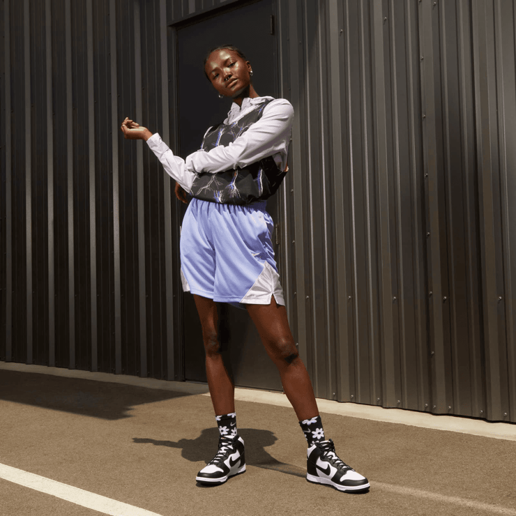 Nike Dunk High Black White (W) Angle 7