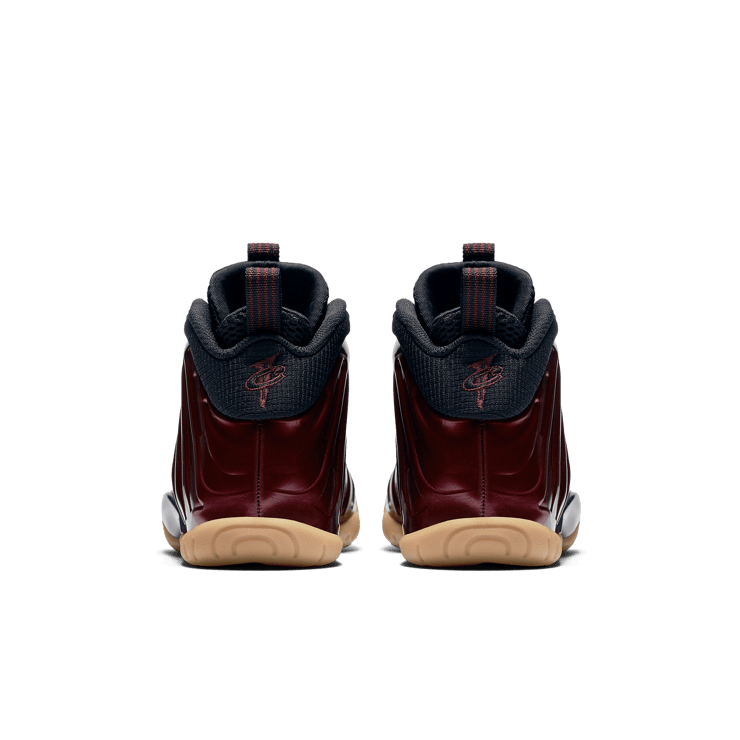 Nike Air Foamposite One Maroon (GS) Angle 3