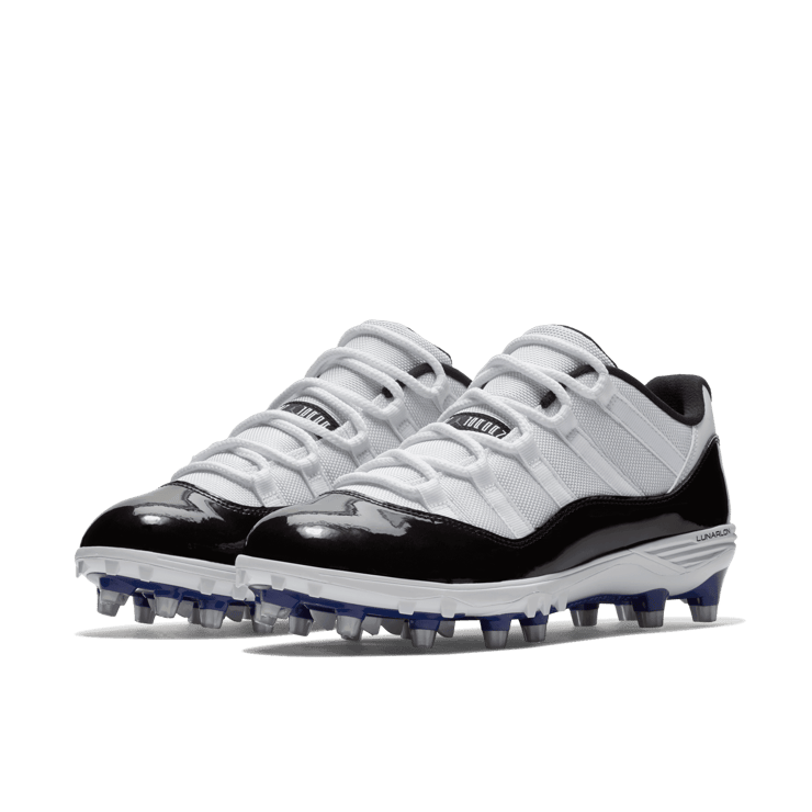Air Jordan 11 Retro Low Cleat Concord Angle 2