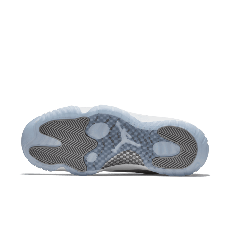 Air Jordan 11 Retro Low Cool Grey Angle 0