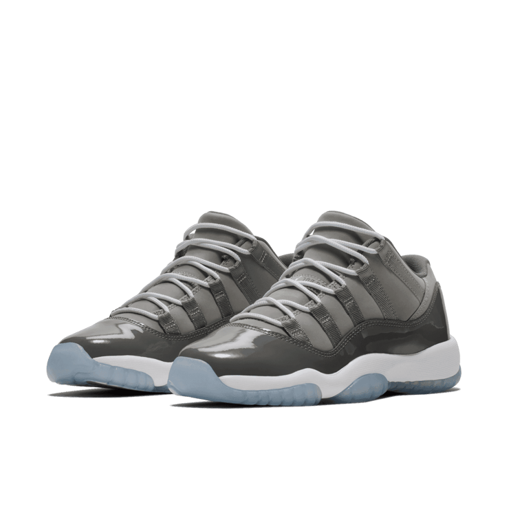 Air Jordan 11 Retro Low Cool Grey (GS) Angle 2