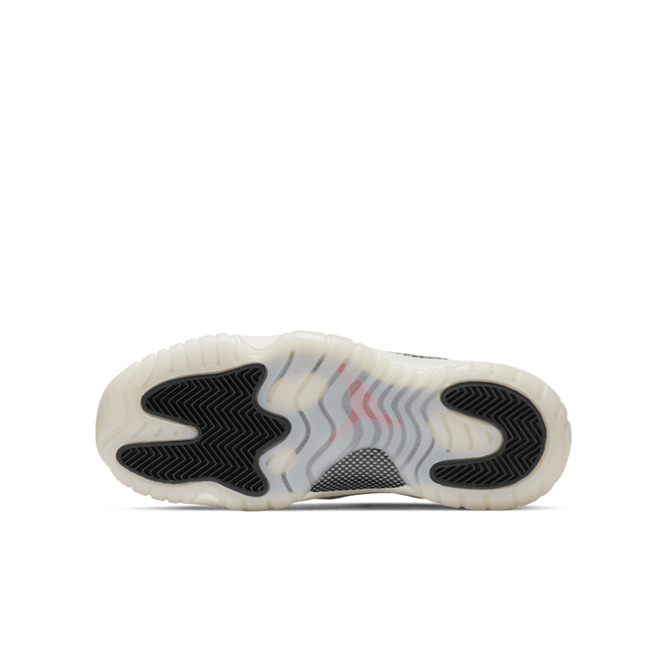 Air Jordan 11 Retro Low Snake Light Bone (GS) CD6847-002