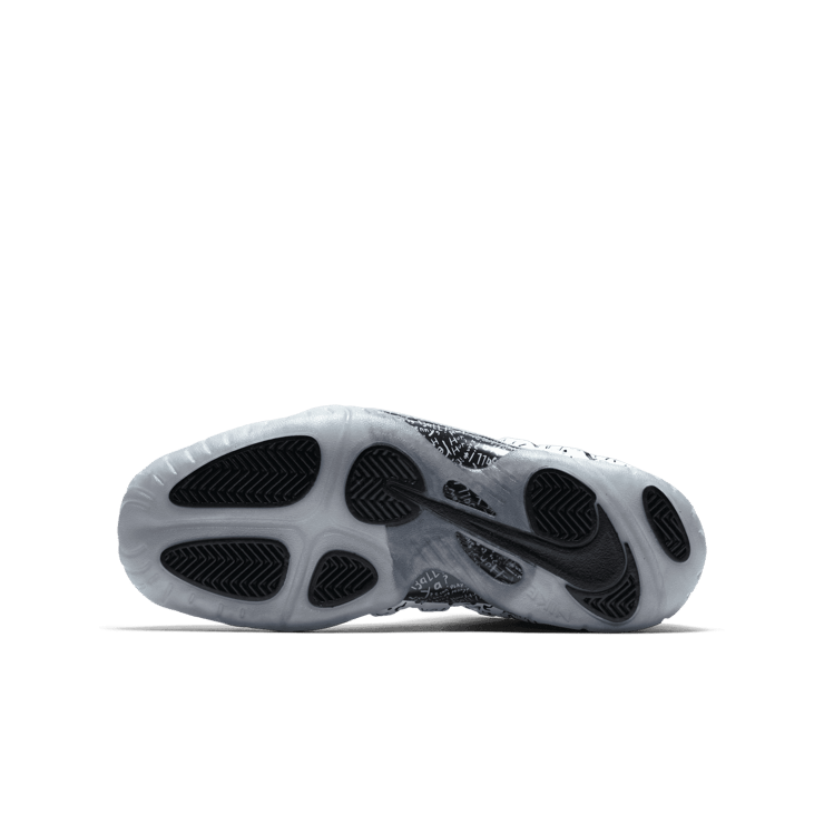 Nike Air Foamposite One Lil' Penny (GS) Angle 0