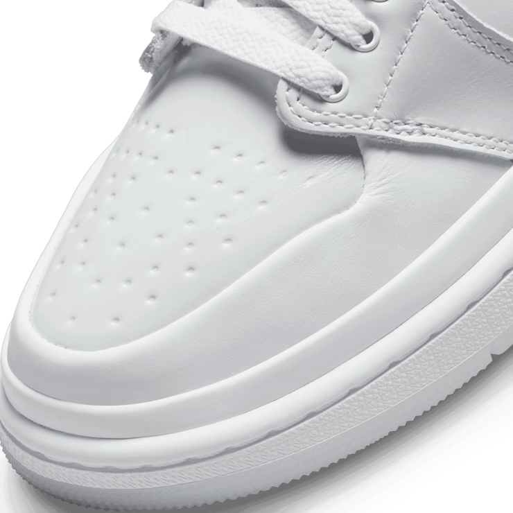 Jordan 1 Acclimate White Grey Fog (W) Angle 4