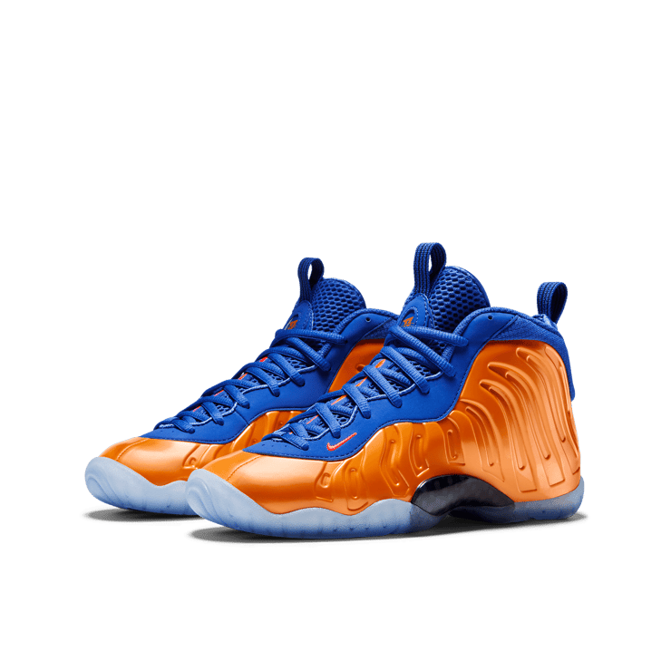 Nike Air Foamposite One Knicks (GS) Angle 2