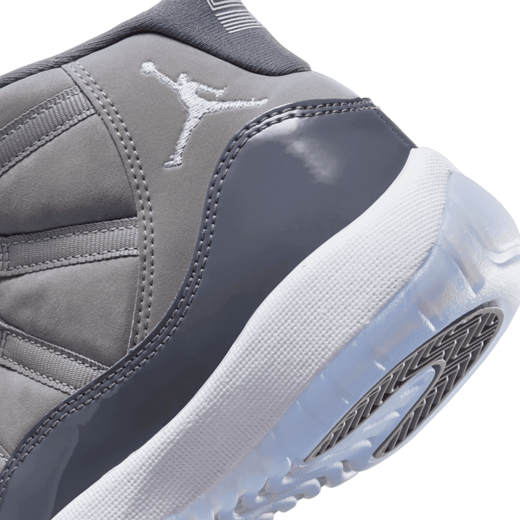 Air Jordan 11 Retro Cool Grey (2021) (GS) Angle 5
