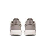 Nike Roshe One Light Taupe Black Angle 3