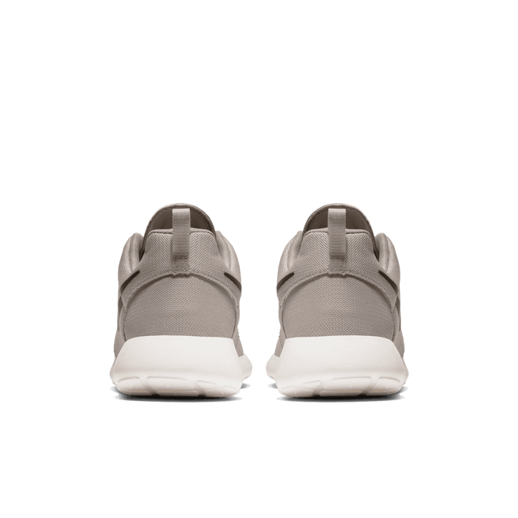 Nike Roshe One Light Taupe Black Angle 3
