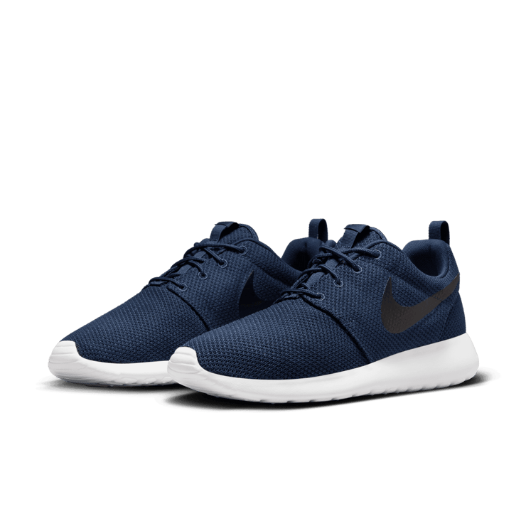 Nike Roshe One Midnight Navy Black Angle 2