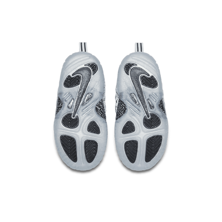 Nike Air Foamposite One Lil' Penny (TD) Angle 0