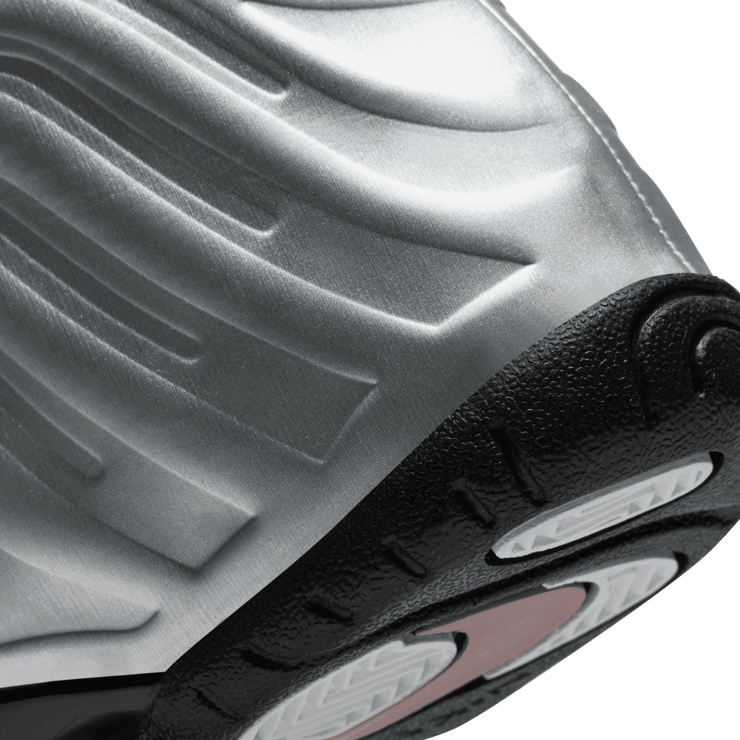 Nike Air Foamposite One Chrome Black (PS) Angle 3