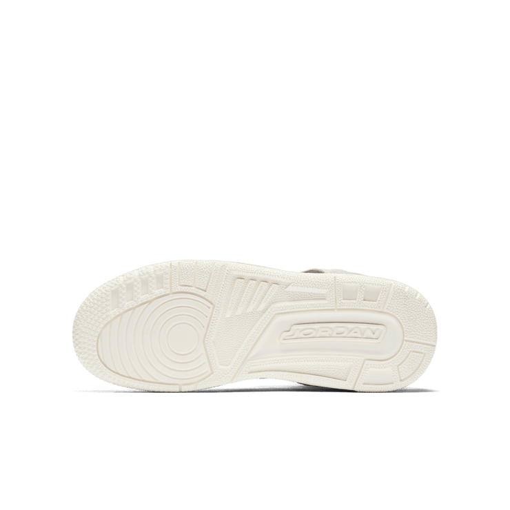 Air Jordan Spizike Wolf Grey Metallic Red Bronze (GS) Angle 0