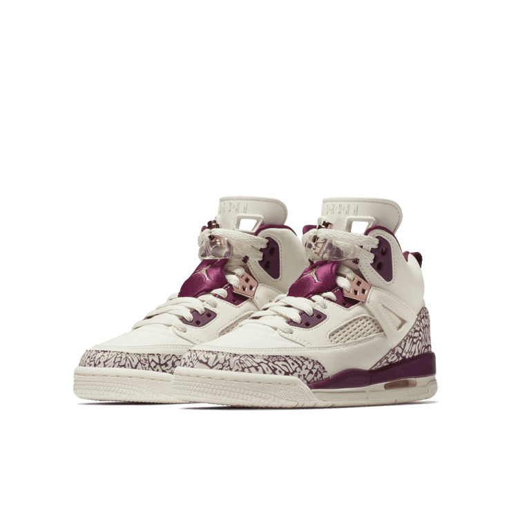 Air Jordan Spizike Bordeaux (GS) Angle 2