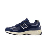 New Balance 2002R Gore-Tex Navy Arctic Grey Angle 0