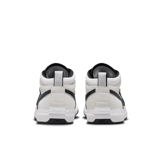 Nike SB React Leo White Black Angle 4