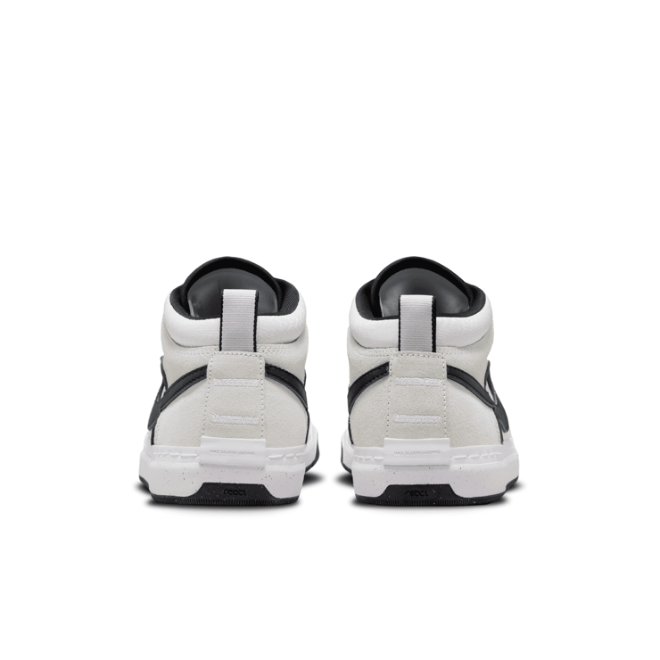 Nike SB React Leo White Black Angle 4