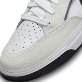 Nike SB React Leo White Black Angle 5