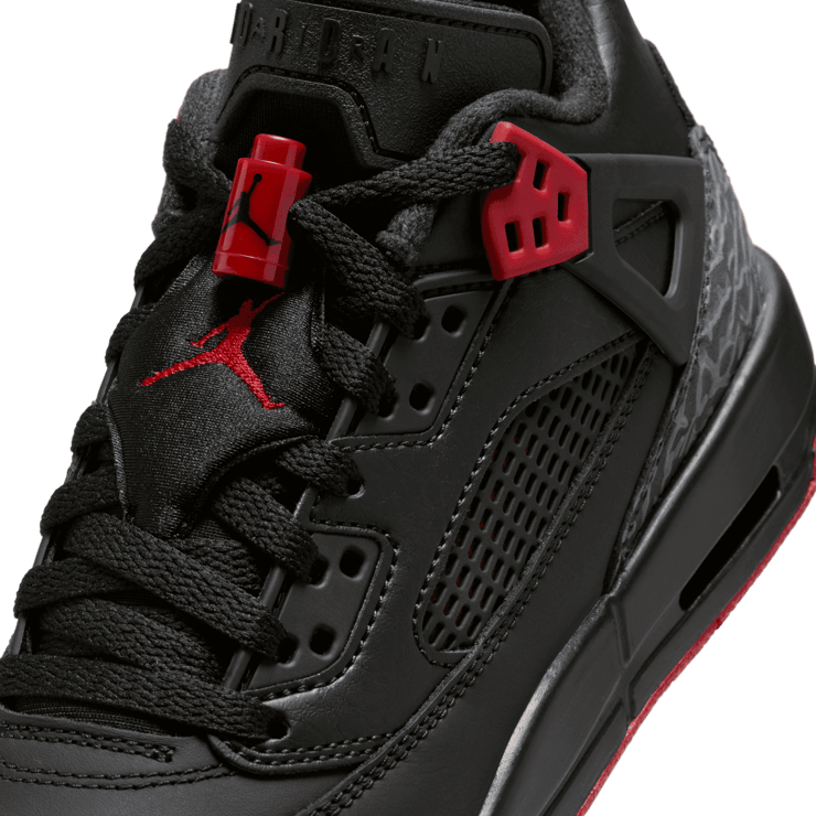 Air Jordan Spizike Low Bred (GS) Angle 4