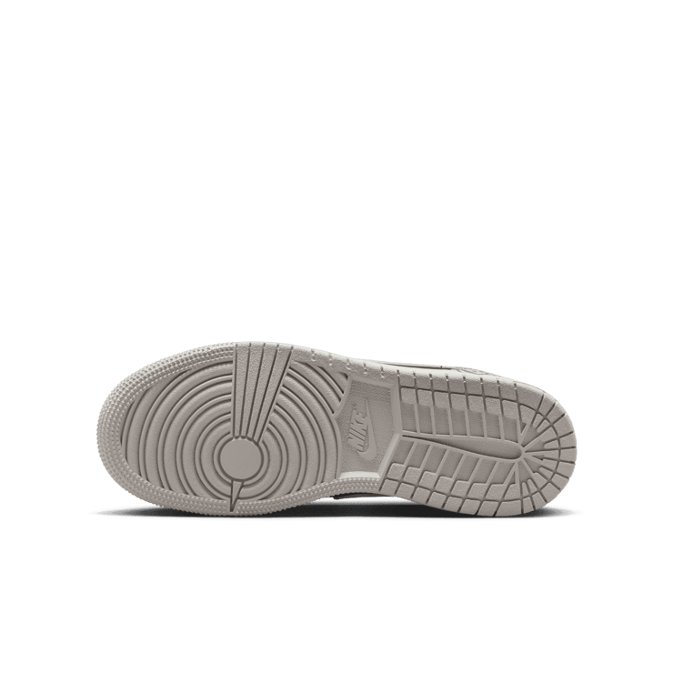 Air Jordan 1 Low OG Black Cement (GS) Angle 0