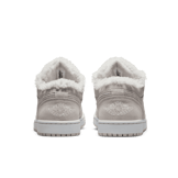 Jordan 1 Low SE Sherpa Fleece (W) Angle 3