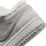 Jordan 1 Low SE Sherpa Fleece (W) Angle 5