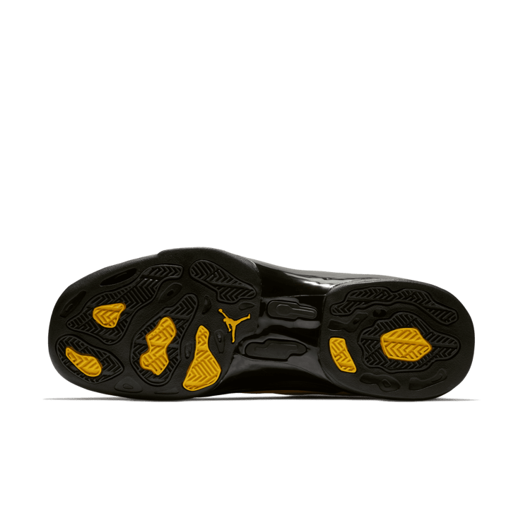 Air Jordan 17 Retro Low SoleFly Alternate Lightning Angle 1