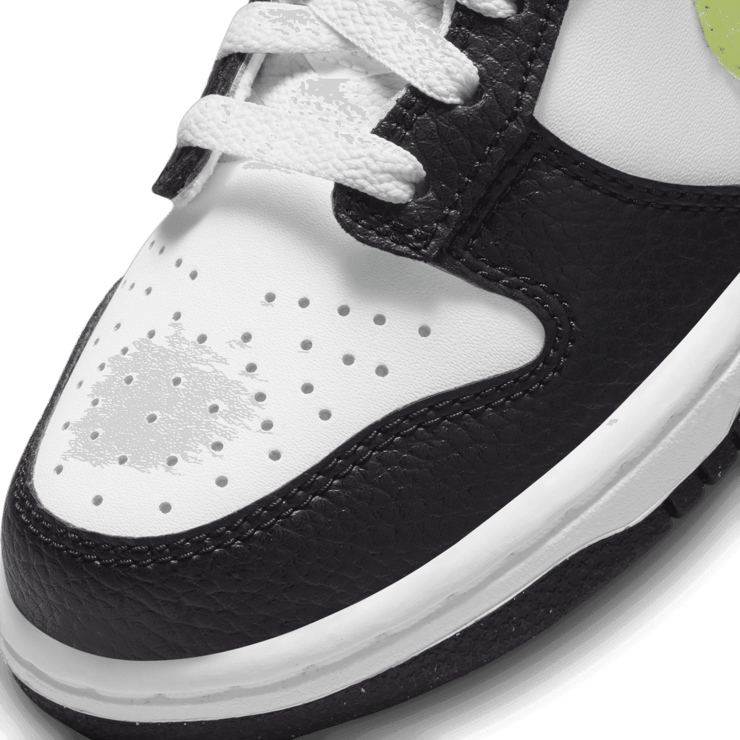 Nike Dunk Low Signal Blue Lemon Twist (GS) Angle 4