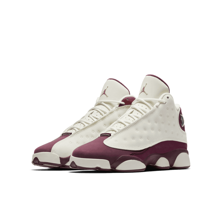 Air Jordan 13 Retro Bordeaux (GS) Angle 2