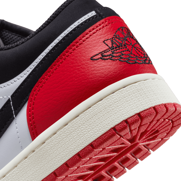 Air Jordan 1 Low SE Quai54 Angle 5